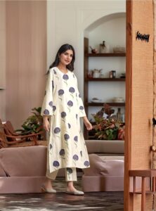 Women Kurta with Pant Printed